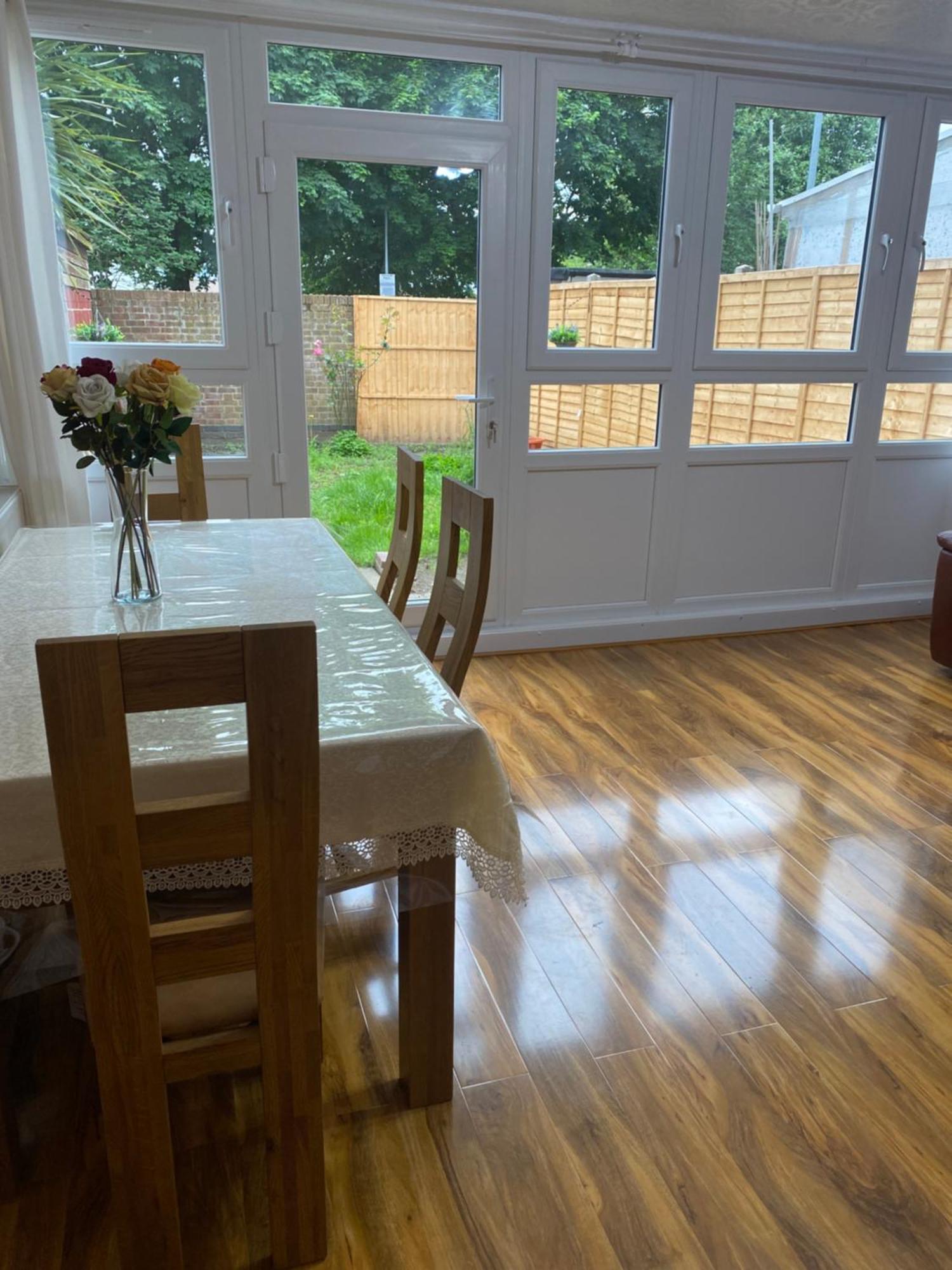 Luxury 3 Bedroom Flat With Garden 런던 외부 사진